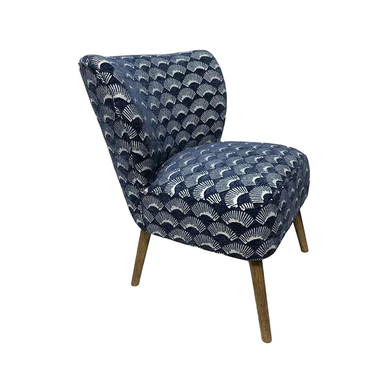 Pattern accent chair with sturdy legs