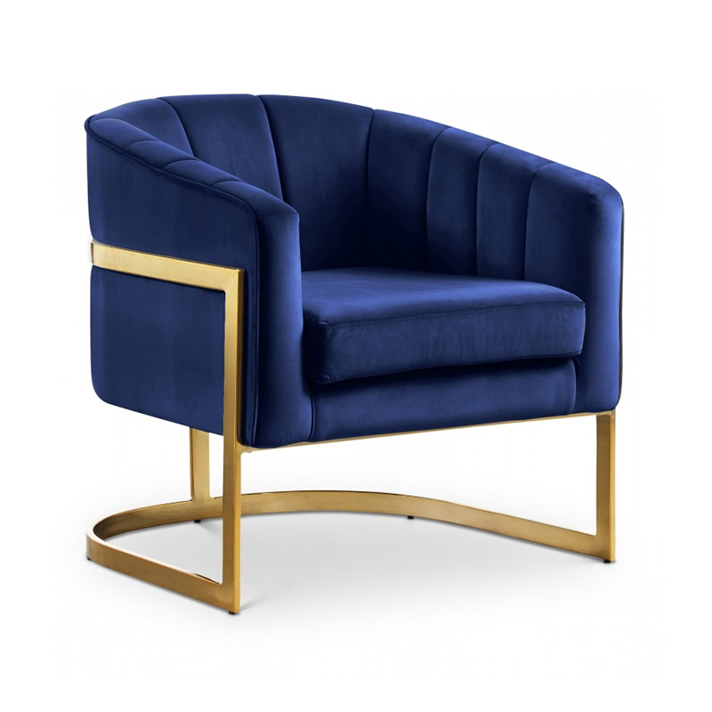 Velvet accent chair 